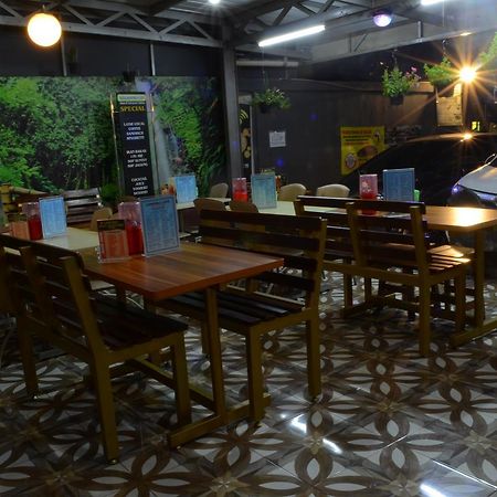 Guest House Salon Fora Gegerkalong Setiabudhi Μπαντούνγκ Εξωτερικό φωτογραφία